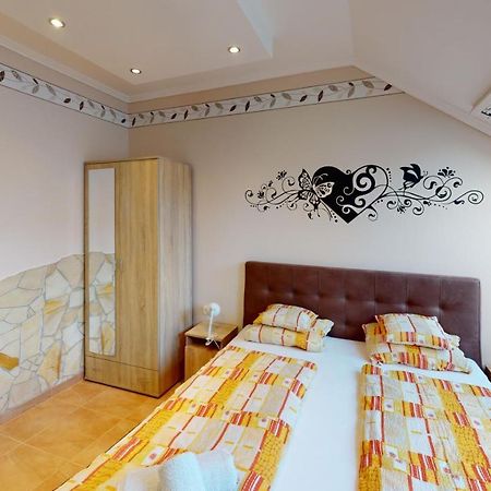 Cristian Apartman Hajdúszoboszló Екстериор снимка