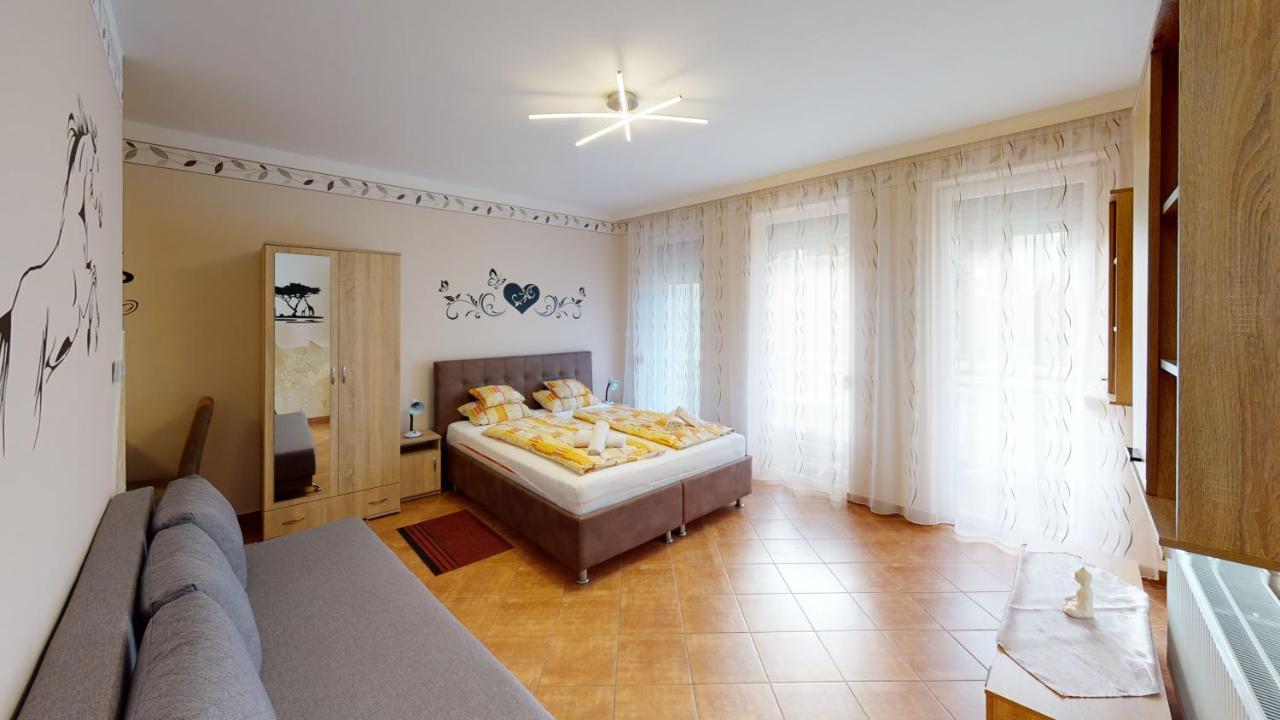 Cristian Apartman Hajdúszoboszló Екстериор снимка